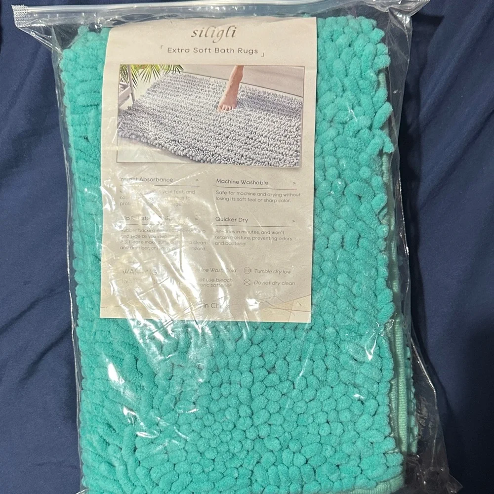 NWT Siligli Chenille Bath Rug Teal Blue 17”x24”